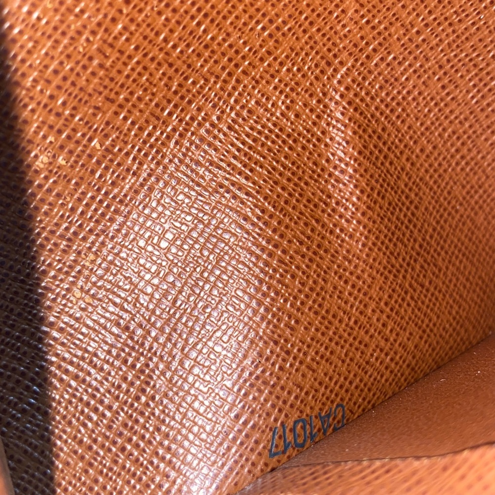 Authentic Louis Vuitton Monogram Bifold Zippy Wallet - Picture 7 of 16